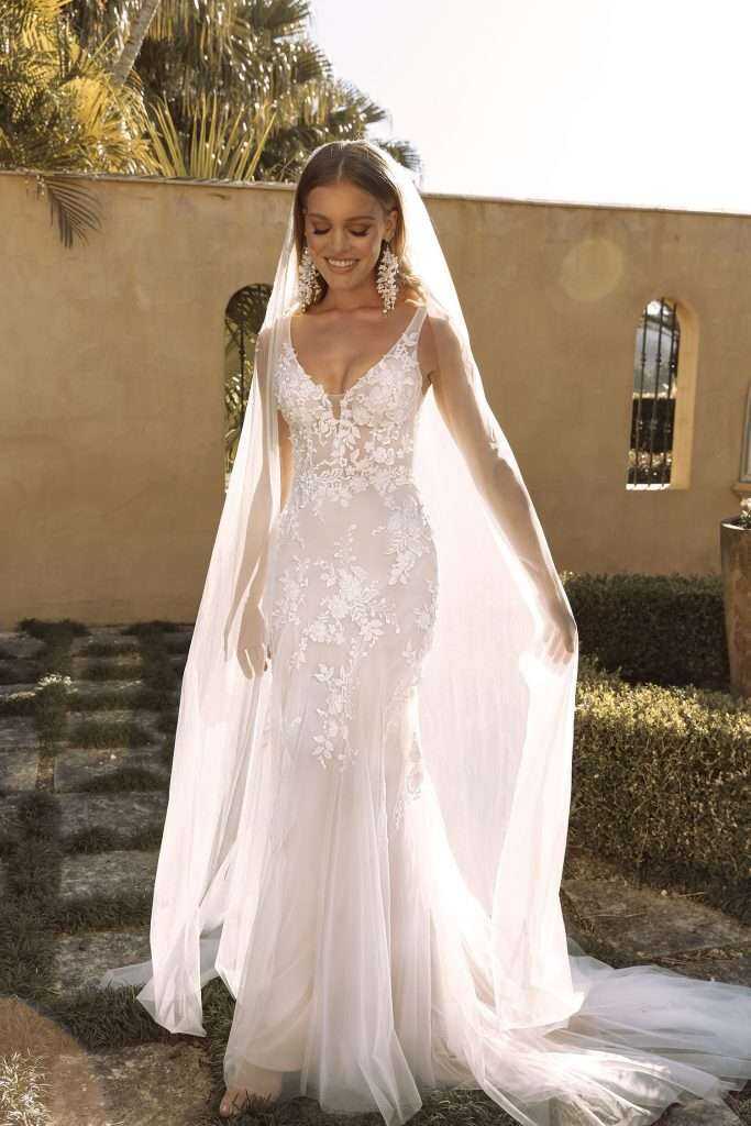 Madi Lane Blayne. Ivory/Latte Size 12 Perfect Daze Bridal 3 Madi Lane Blayne. Ivory/Latte Size 12 Perfect Daze Bridal 3